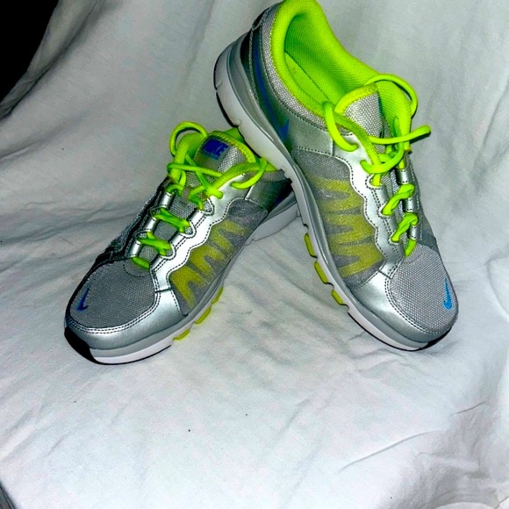 Nike free runner